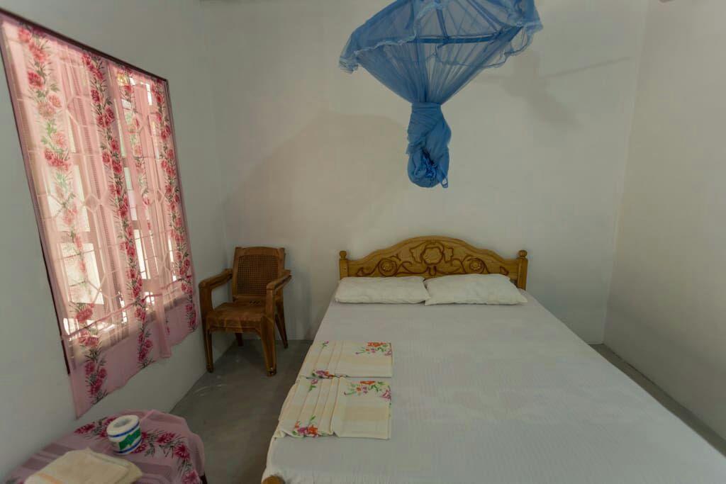 Theepan'S Home Nilaveli Exterior photo