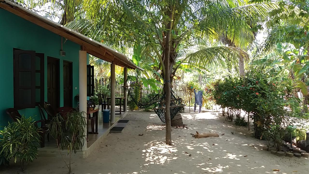 Theepan'S Home Nilaveli Exterior photo