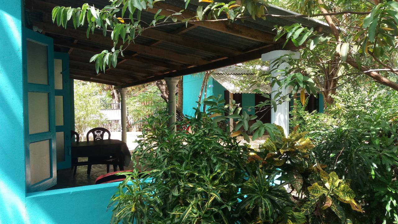 Theepan'S Home Nilaveli Exterior photo