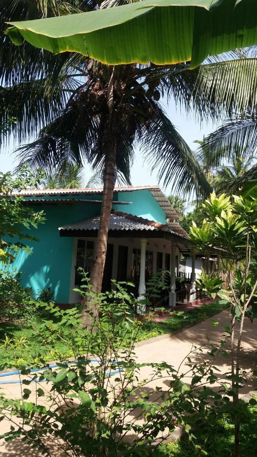 Theepan'S Home Nilaveli Exterior photo